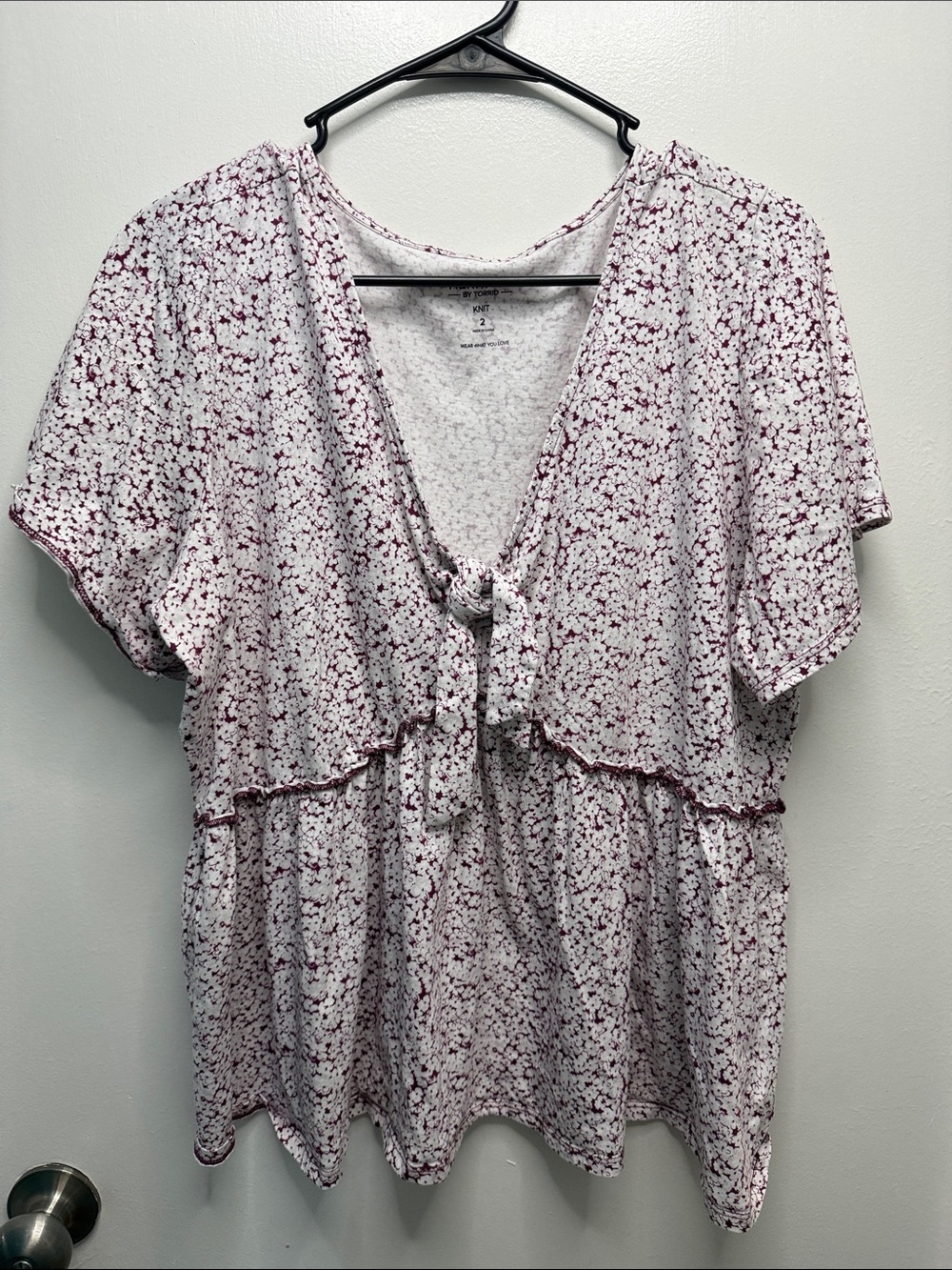 torrid White Top with Mauve Floral Tie-Front